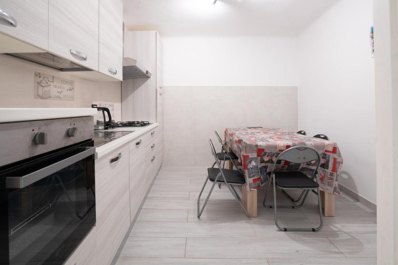 Willy'S Apartment Манарола Екстериор снимка