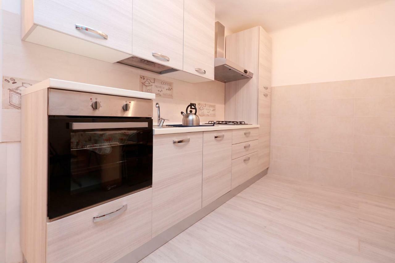 Willy'S Apartment Манарола Екстериор снимка