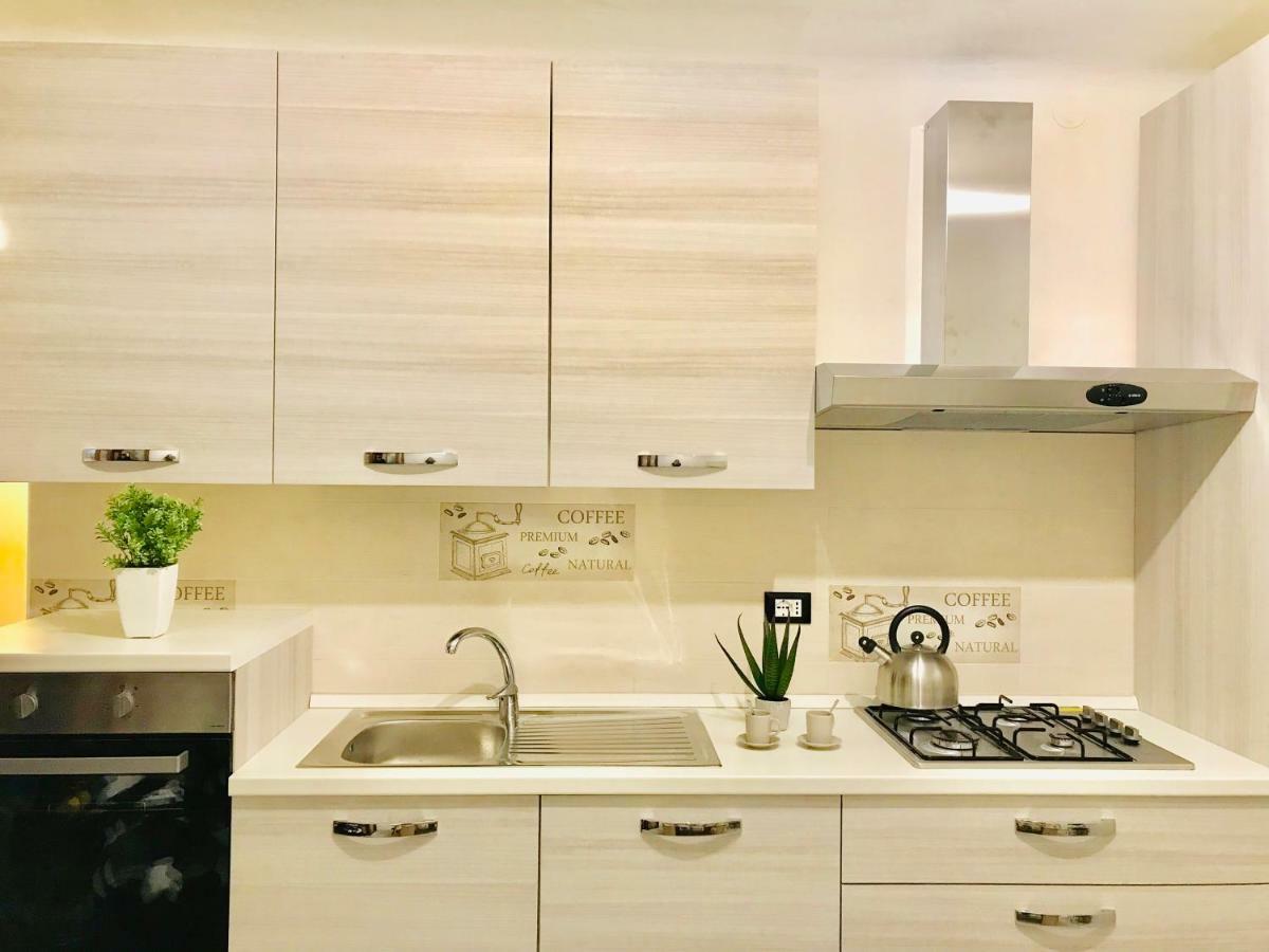 Willy'S Apartment Манарола Екстериор снимка